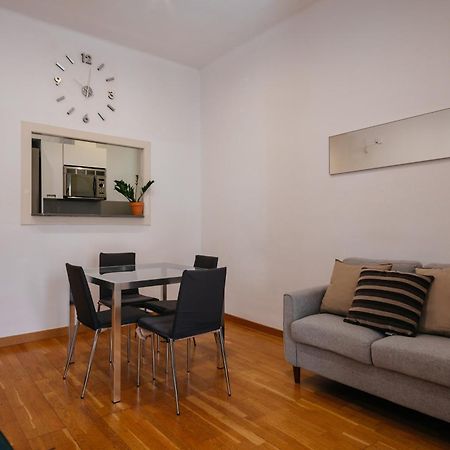 Cute Apartment Барселона Екстериор снимка